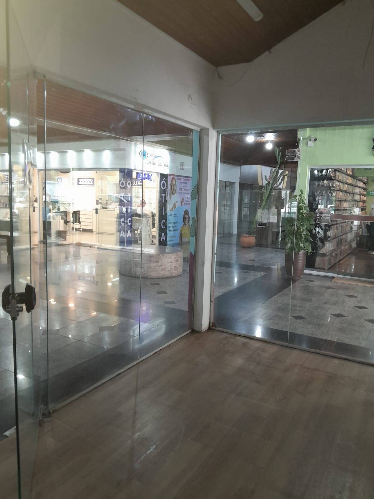 #1949 - Sala para Venda em Cotia - SP