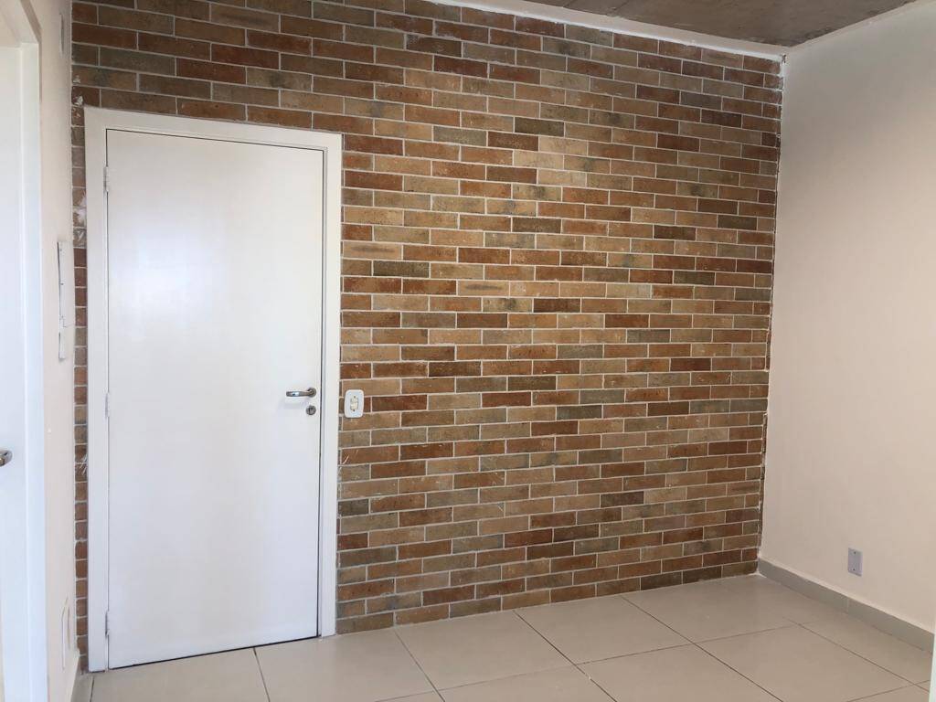 #1972 - Sala para Venda em Cotia - SP