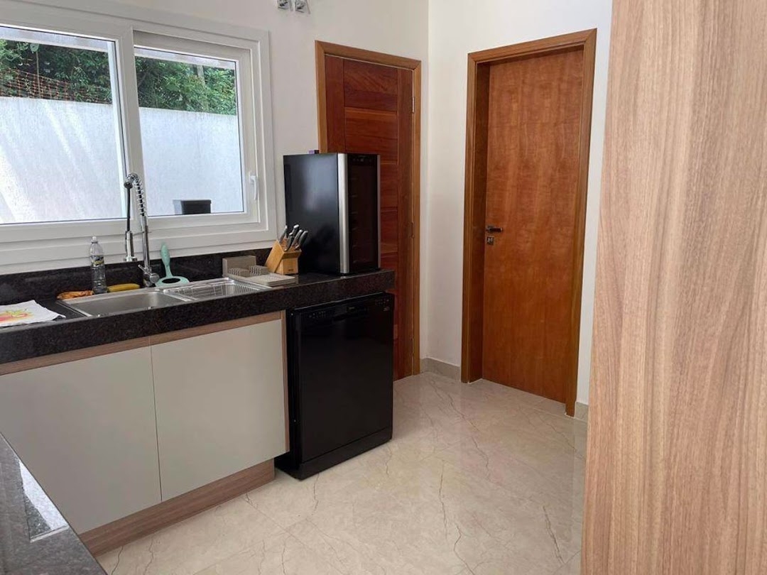 Casa à venda com 3 quartos, 286m² - Foto 25