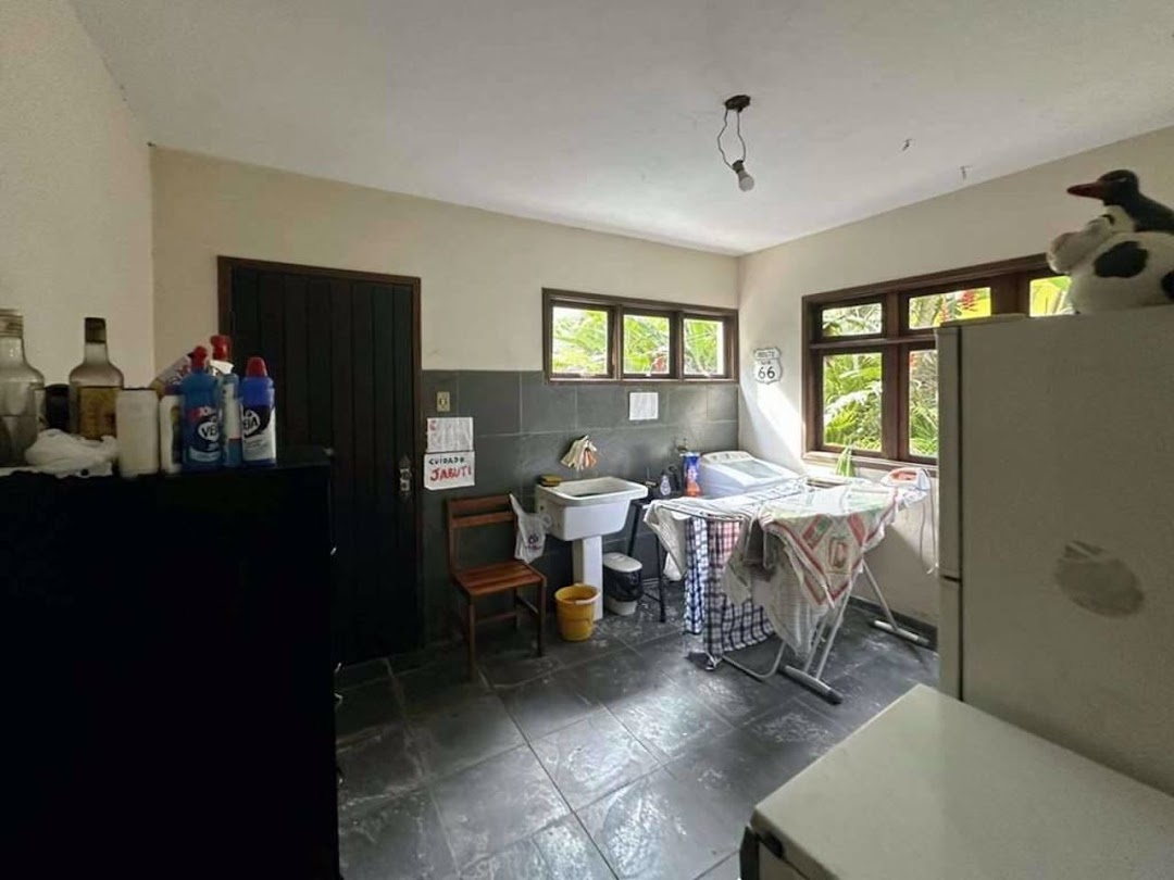 Casa à venda com 4 quartos, 303m² - Foto 33