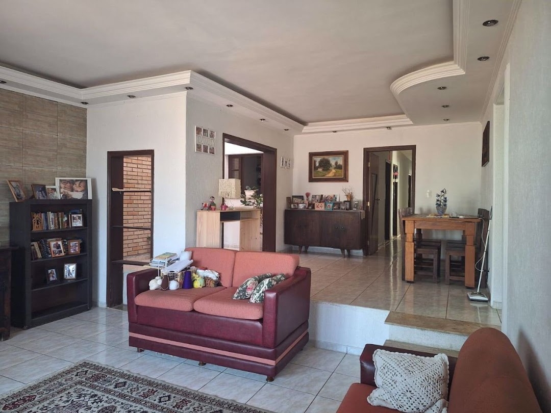 Casa, 5 quartos, 300 m² - Foto 1