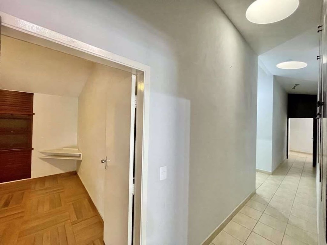 Casa à venda com 5 quartos, 409m² - Foto 17