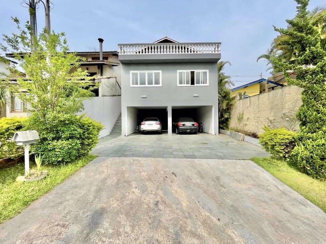 Casa à venda com 4 quartos, 350m² - Foto 1