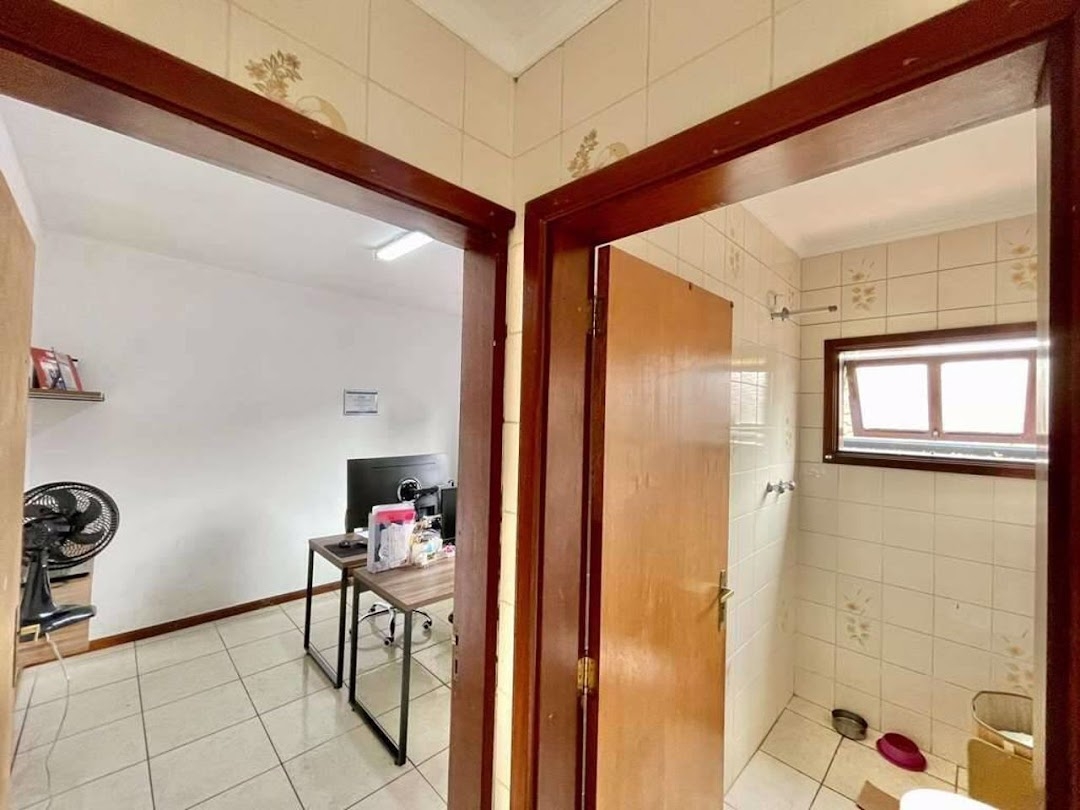 Casa à venda com 4 quartos, 350m² - Foto 5