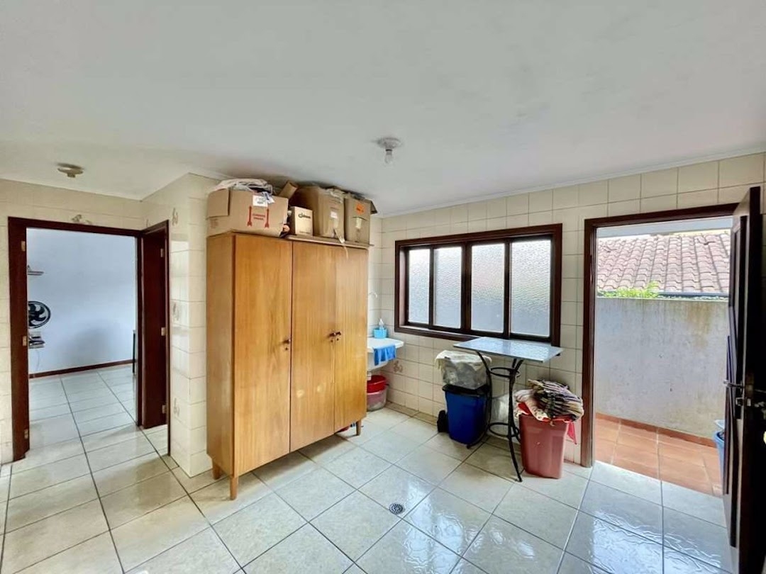 Casa à venda com 4 quartos, 350m² - Foto 18
