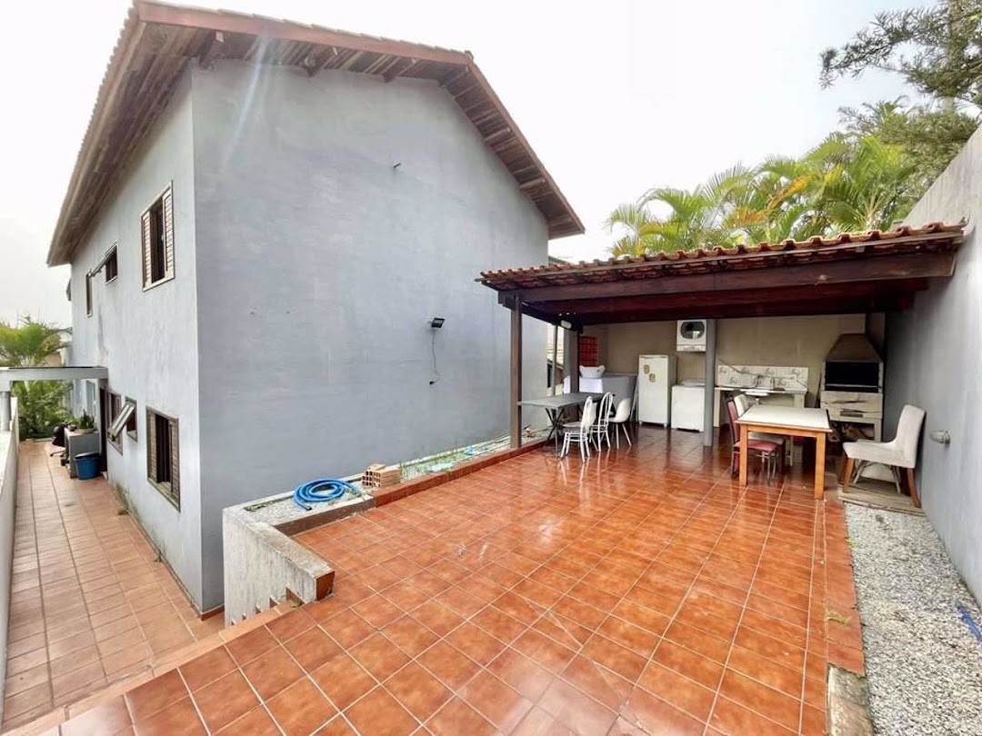 Casa à venda com 4 quartos, 350m² - Foto 33
