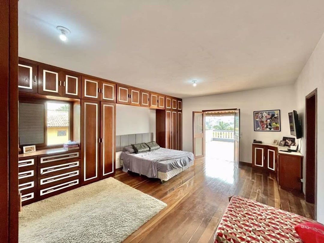Casa à venda com 4 quartos, 350m² - Foto 38