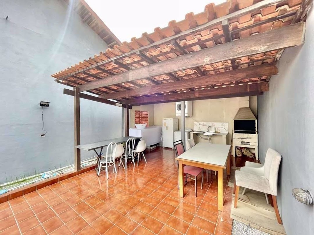 Casa à venda com 4 quartos, 350m² - Foto 41