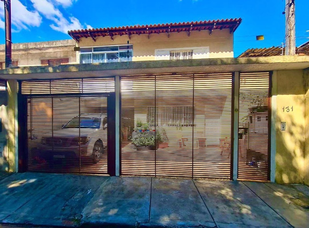 Casa, 5 quartos, 236 m² - Foto 1