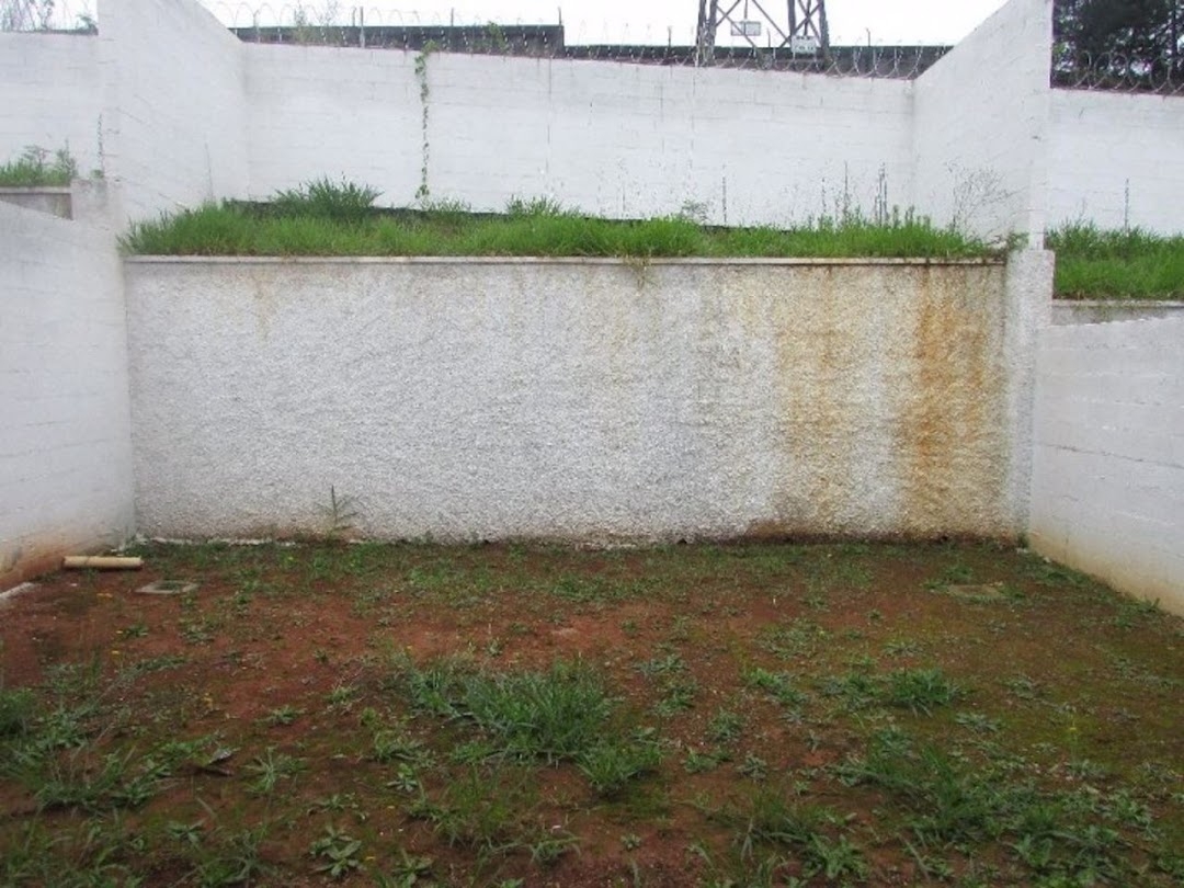 Casa à venda com 3 quartos, 143m² - Foto 2