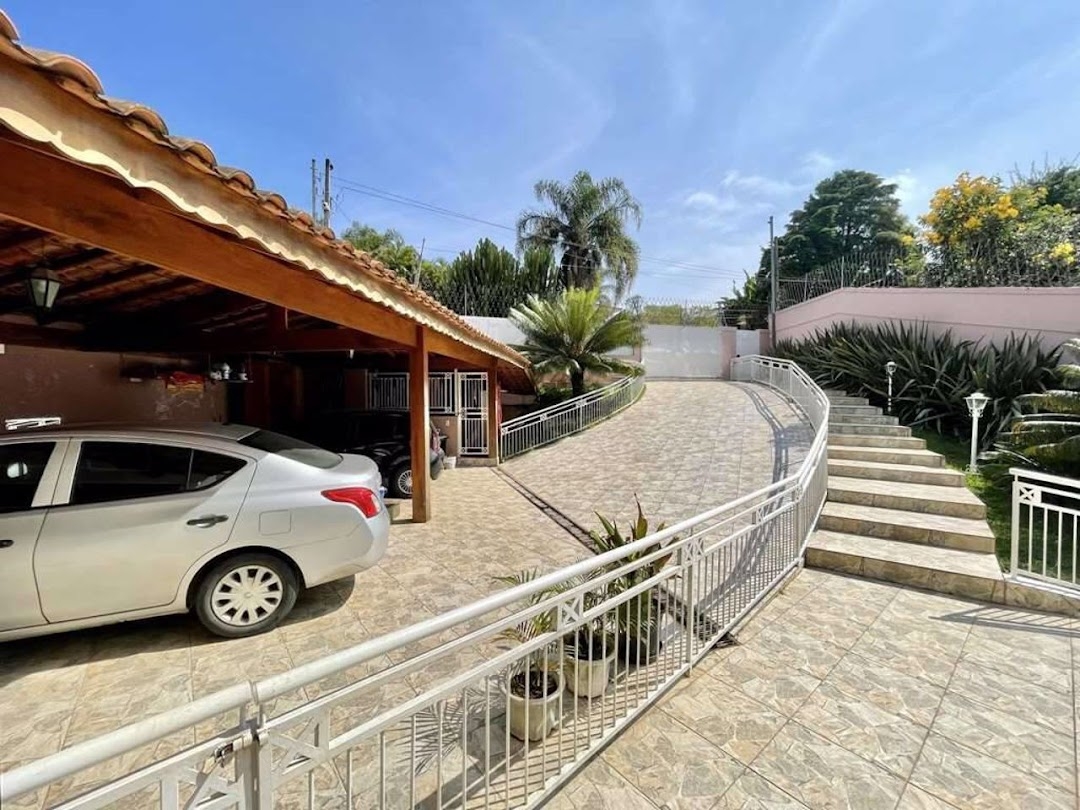 Casa à venda com 3 quartos, 357m² - Foto 1