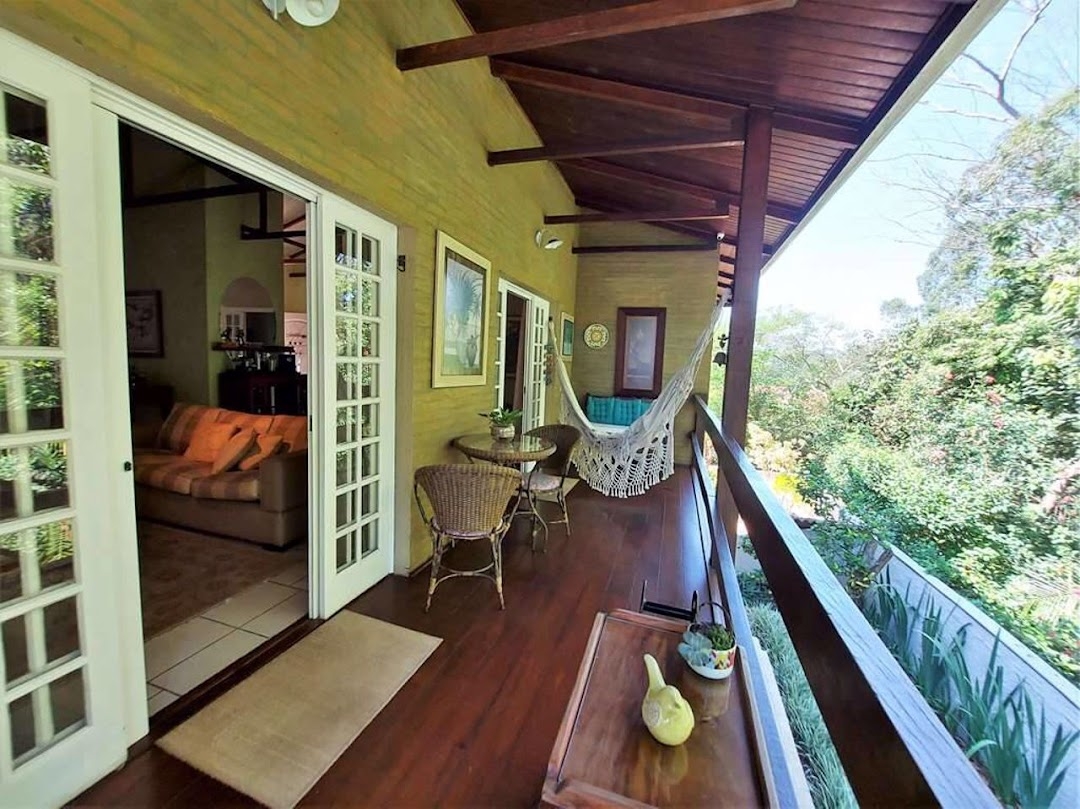Casa à venda com 5 quartos, 322m² - Foto 4