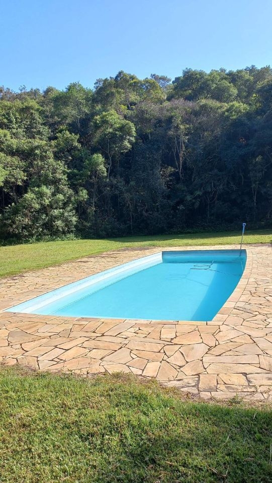 Casa à venda com 3 quartos, 450m² - Foto 1