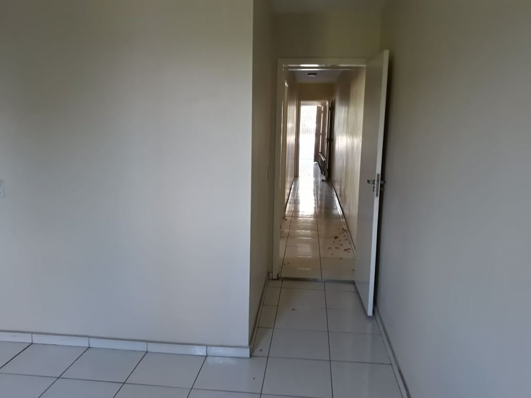 Casa à venda com 3 quartos, 144m² - Foto 13