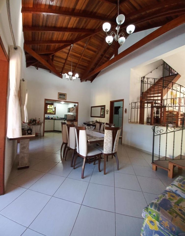 Casa à venda com 3 quartos, 450m² - Foto 13