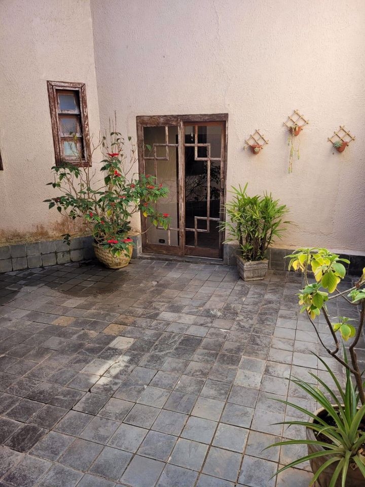Casa à venda e aluguel com 4 quartos, 400m² - Foto 4