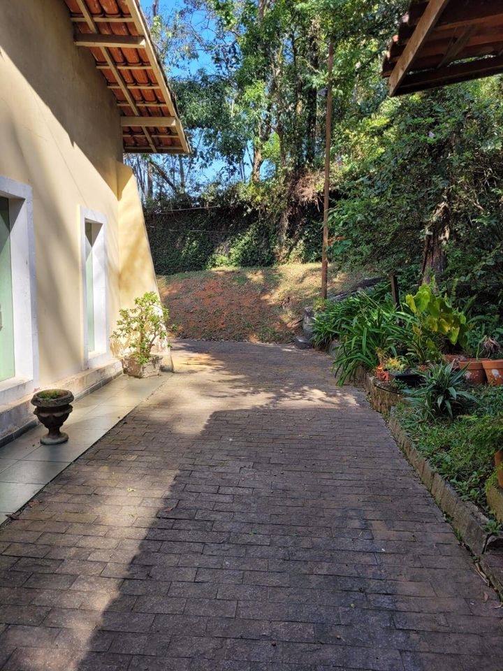 Casa à venda e aluguel com 4 quartos, 400m² - Foto 14