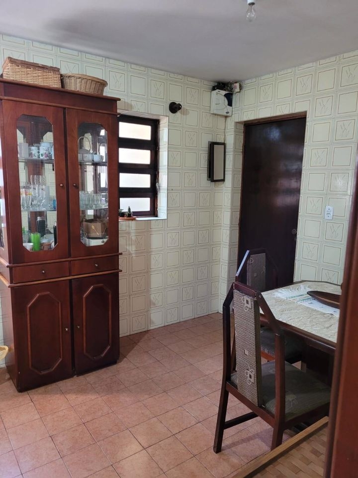 Casa à venda e aluguel com 4 quartos, 400m² - Foto 20
