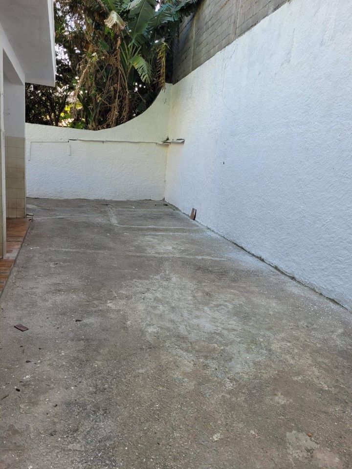 Casa à venda com 3 quartos, 150m² - Foto 1