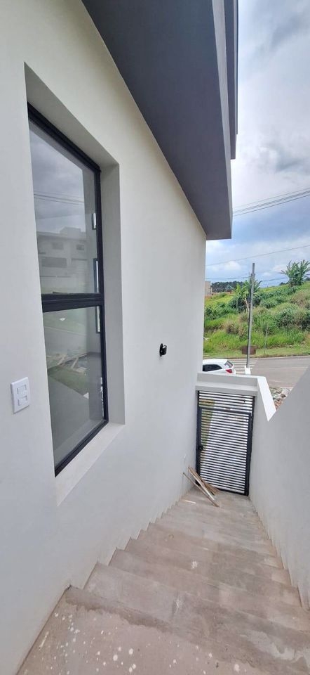 Casa à venda com 3 quartos, 88m² - Foto 4