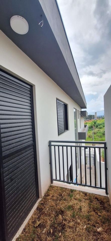Casa à venda com 3 quartos, 88m² - Foto 8