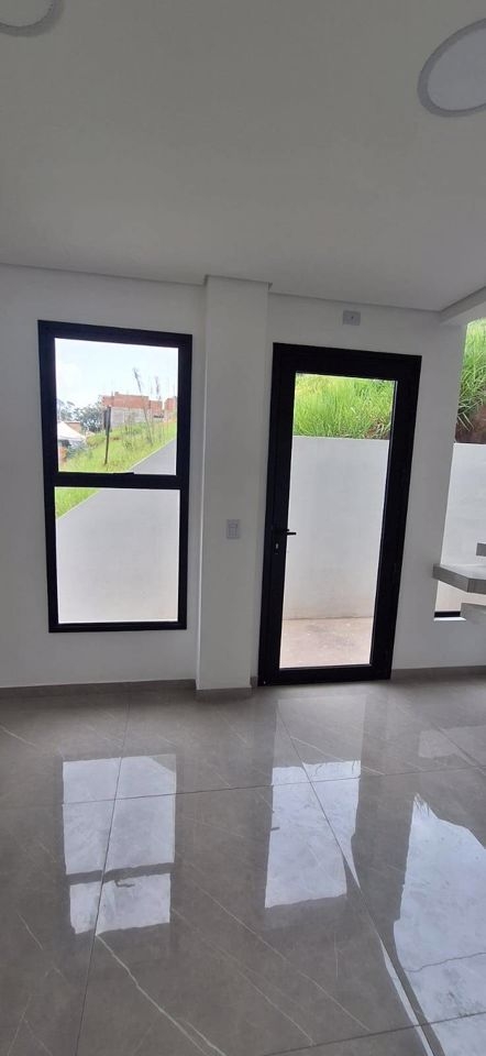 Casa à venda com 3 quartos, 88m² - Foto 13