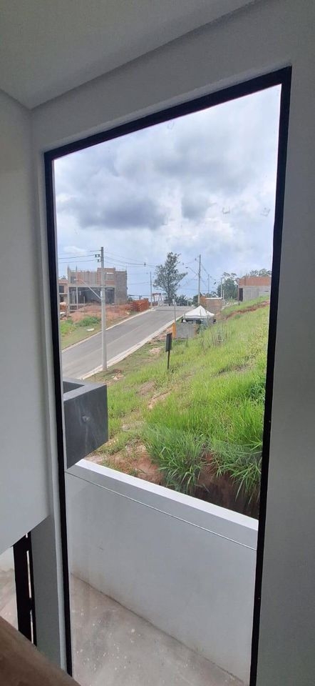 Casa à venda com 3 quartos, 88m² - Foto 31