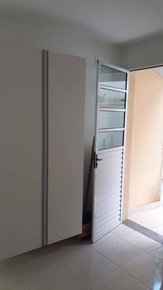 Casa à venda com 3 quartos, 85m² - Foto 9
