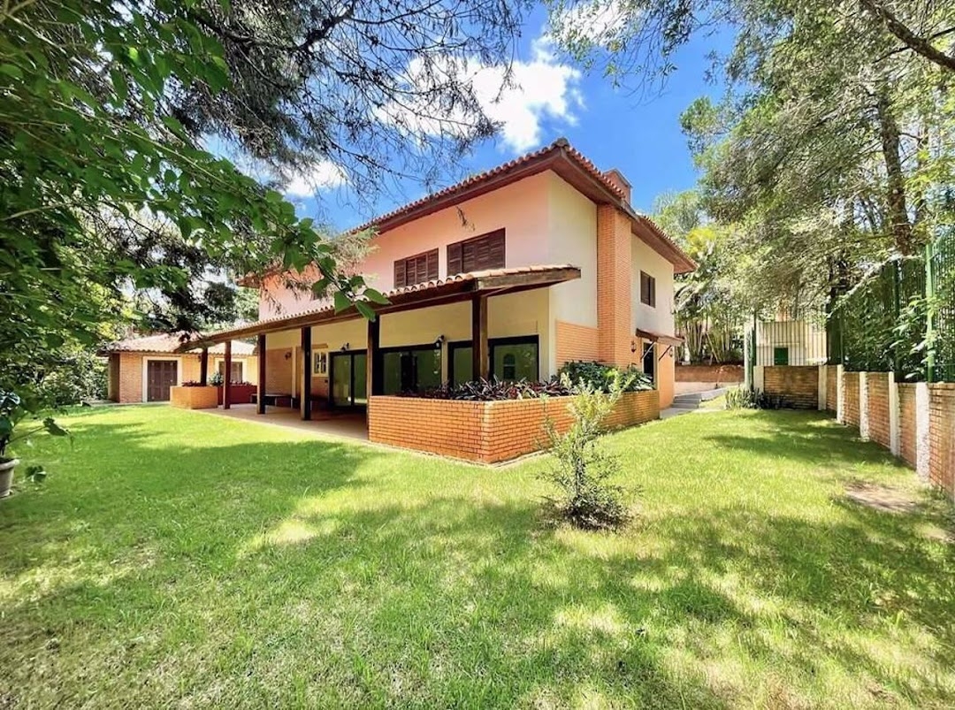 Casa à venda com 7 quartos, 610m² - Foto 1