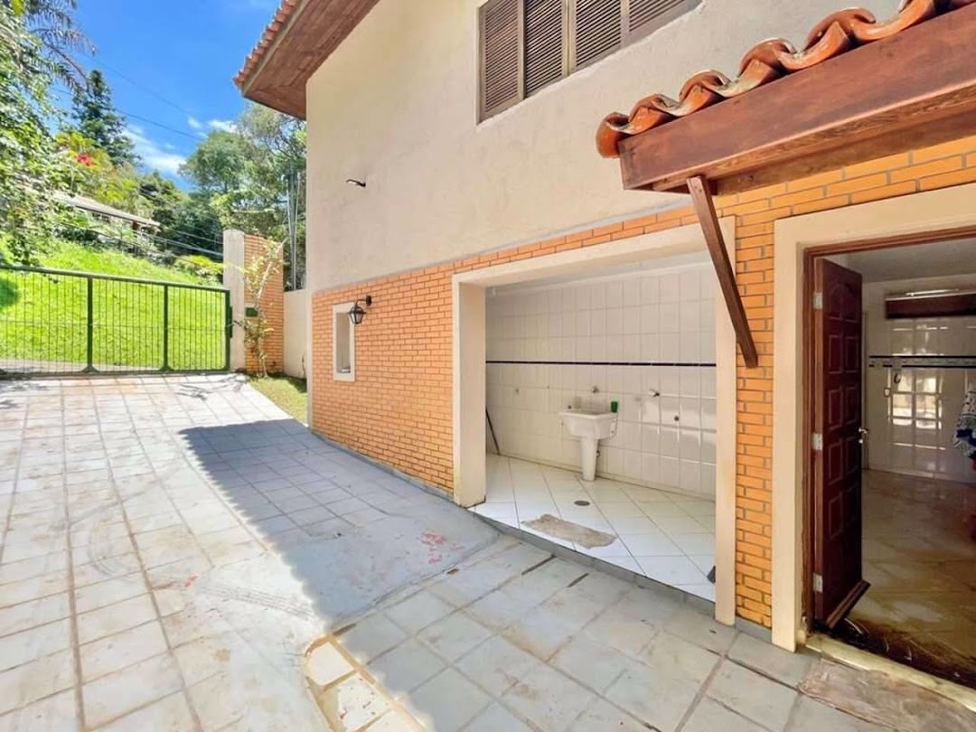 Casa à venda com 7 quartos, 610m² - Foto 62