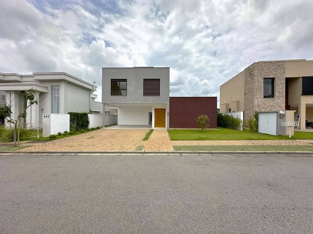 Casa à venda com 4 quartos, 307m² - Foto 2