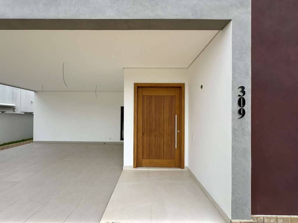 Casa à venda com 4 quartos, 307m² - Foto 4