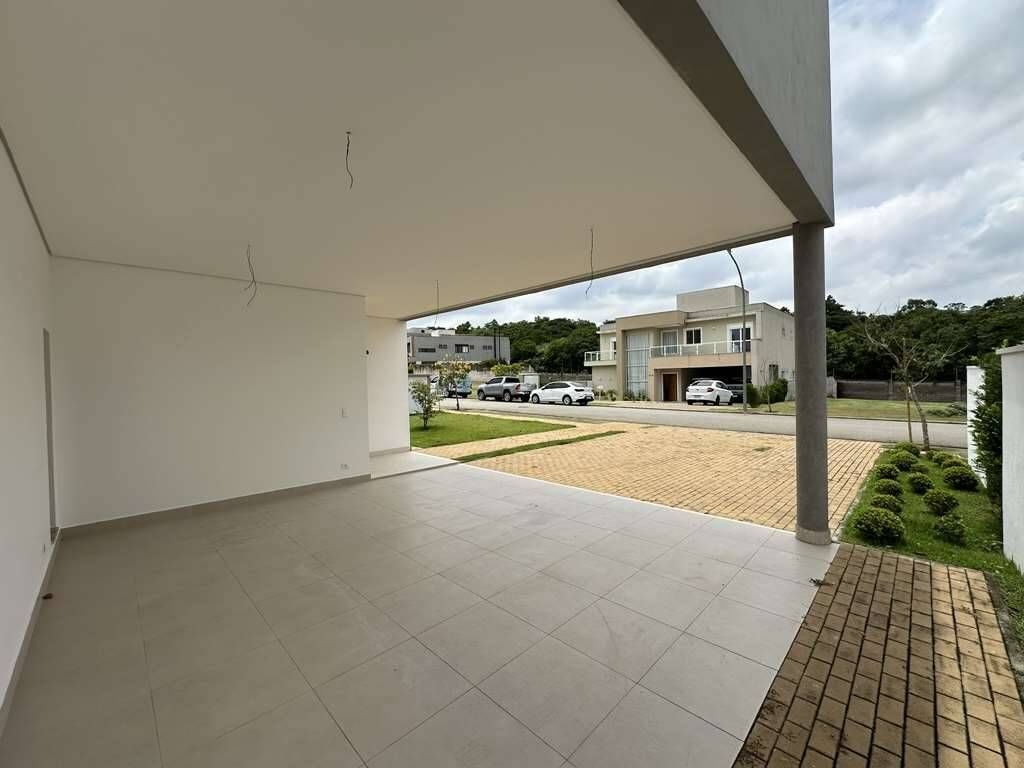 Casa à venda com 4 quartos, 307m² - Foto 5