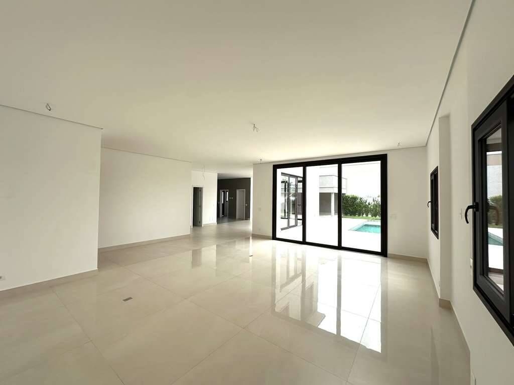 Casa à venda com 4 quartos, 307m² - Foto 14