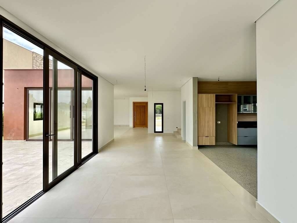Casa à venda com 4 quartos, 307m² - Foto 20