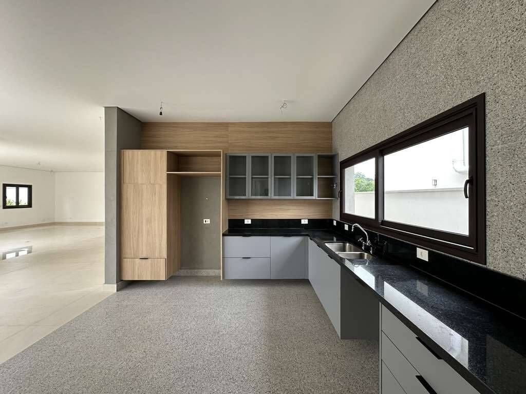 Casa à venda com 4 quartos, 307m² - Foto 22