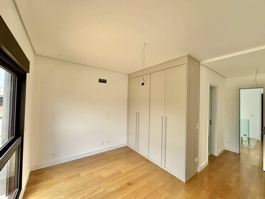 Casa à venda com 4 quartos, 307m² - Foto 31