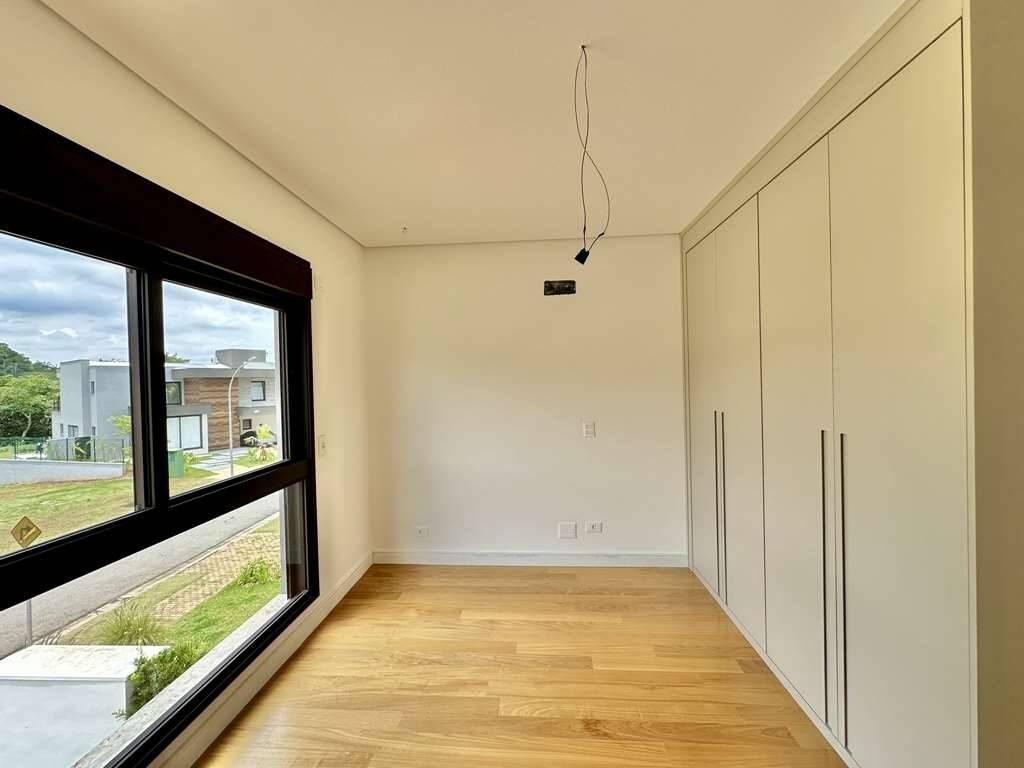 Casa à venda com 4 quartos, 307m² - Foto 32