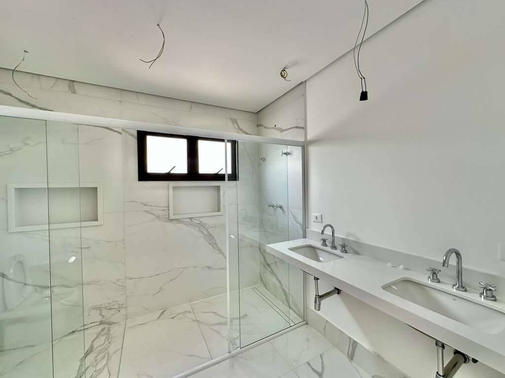 Casa à venda com 4 quartos, 307m² - Foto 33