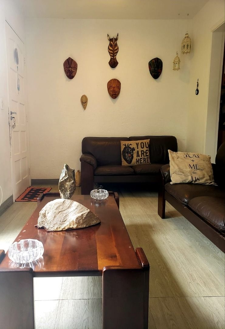 Casa à venda com 2 quartos, 50m² - Foto 7