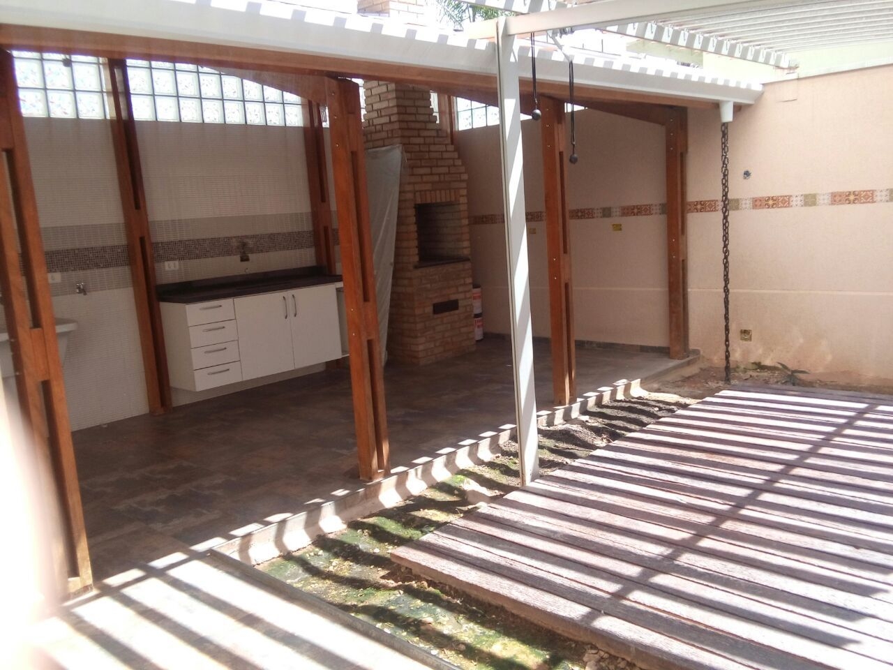Casa à venda e aluguel com 3 quartos, 86m² - Foto 7