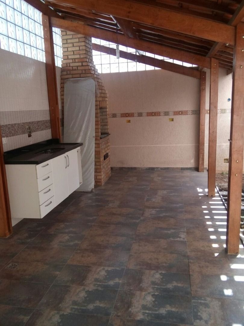 Casa à venda e aluguel com 3 quartos, 86m² - Foto 11