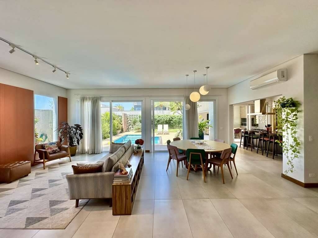 Casa à venda com 4 quartos, 345m² - Foto 11