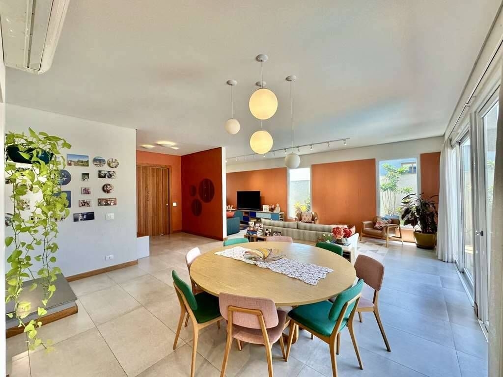 Casa à venda com 4 quartos, 345m² - Foto 13