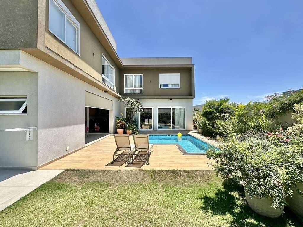 Casa à venda com 4 quartos, 345m² - Foto 26