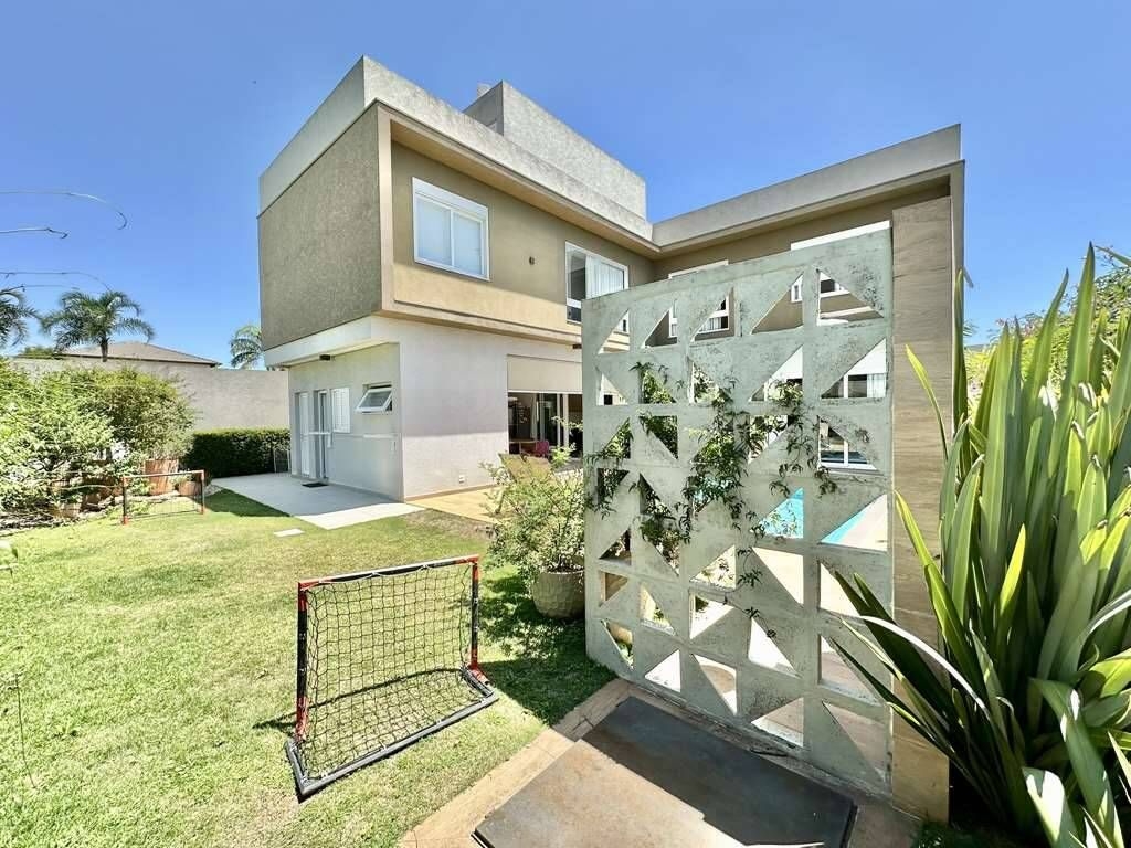 Casa à venda com 4 quartos, 345m² - Foto 27