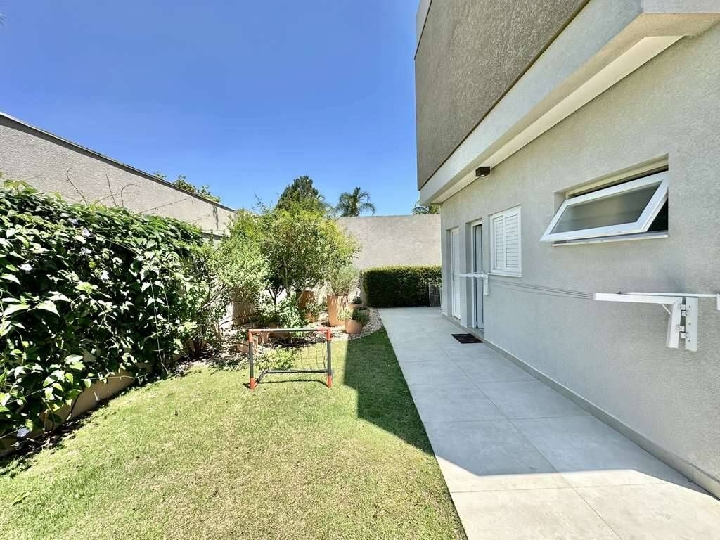 Casa à venda com 4 quartos, 345m² - Foto 49