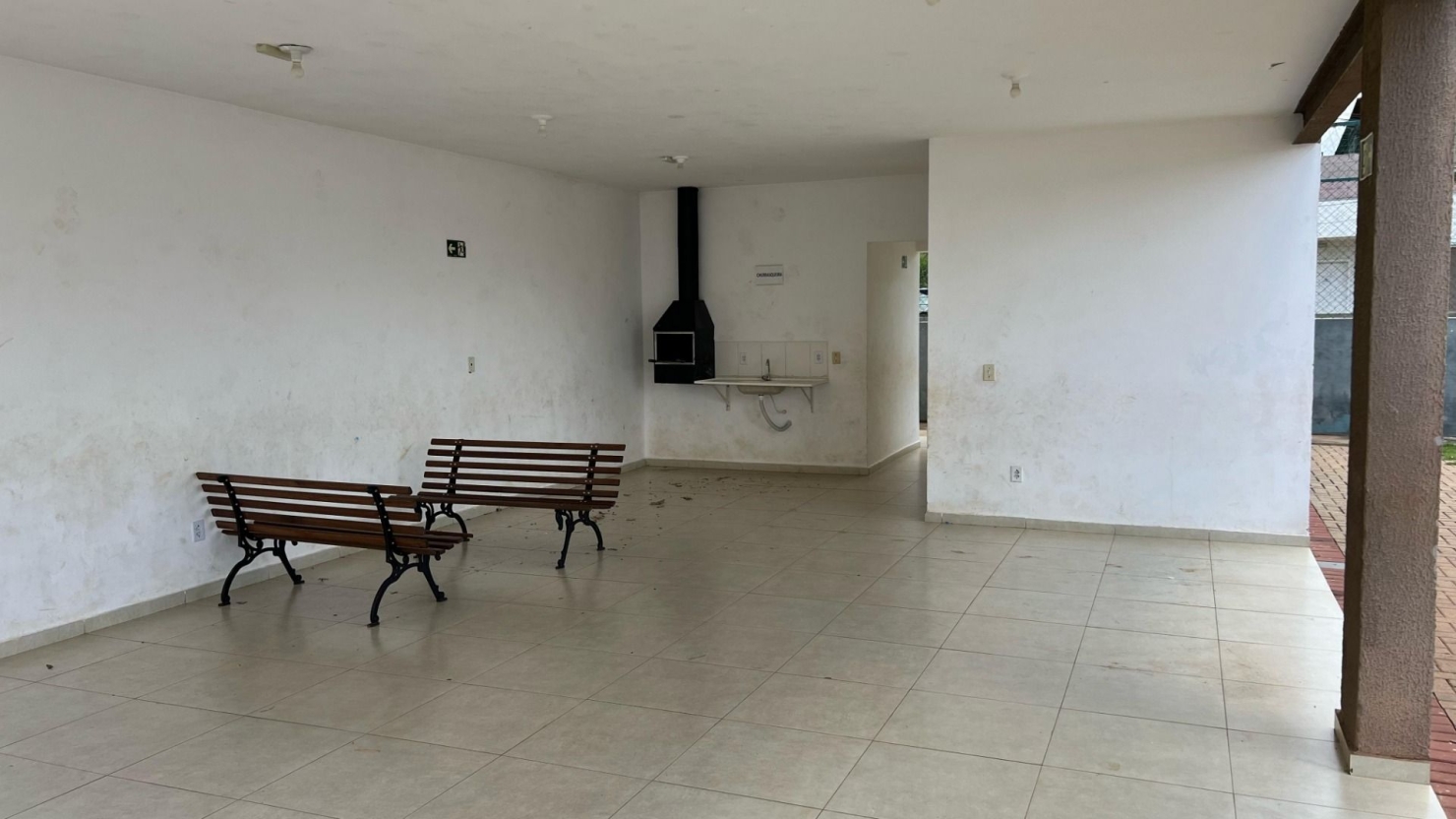 Casa à venda com 2 quartos, 54m² - Foto 4