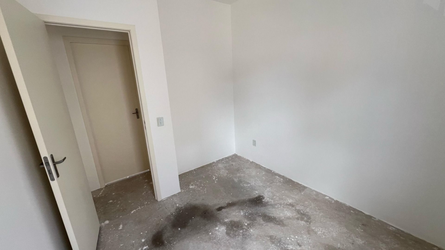 Casa à venda com 2 quartos, 54m² - Foto 9