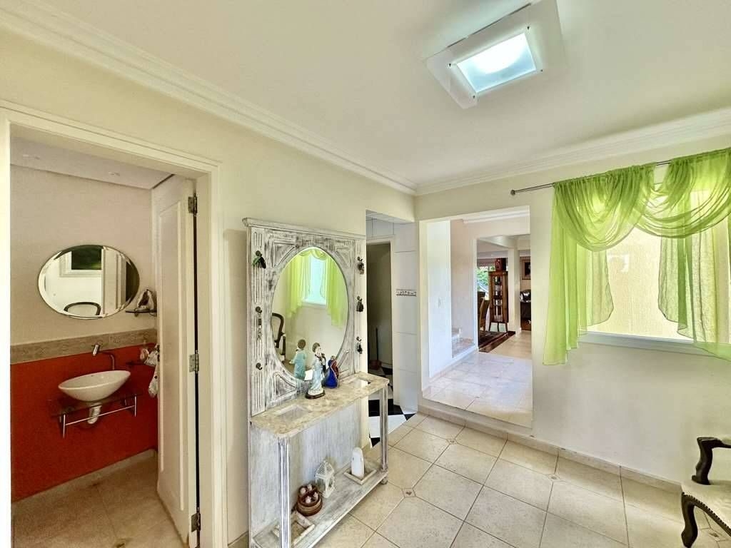 Casa de Condomínio à venda com 4 quartos, 753m² - Foto 4
